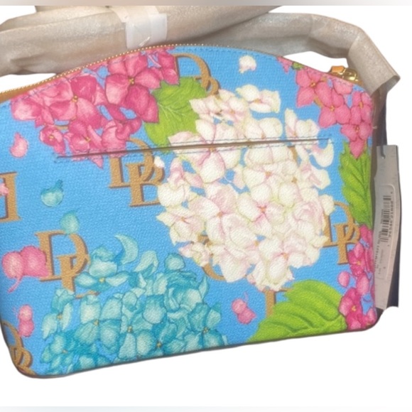 Dooney and Bourke Hydrangea Monogram Penny  Crossbody NWT🔥 - Picture 6 of 8